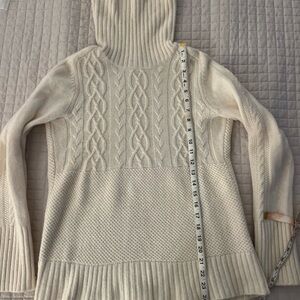 Gap Cream Cable-Knit Hooded Sweater
